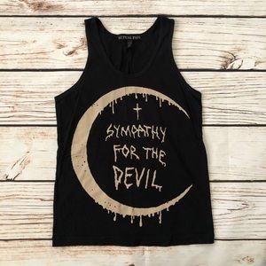 ⭐️Actual Pain Tank⭐️